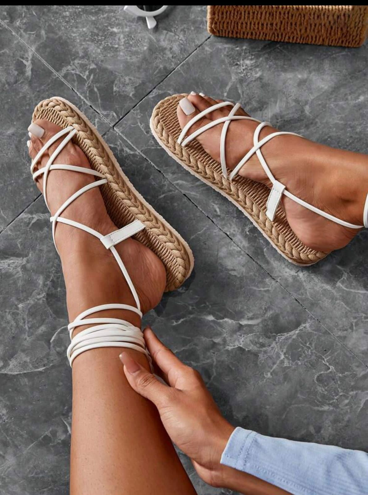 Ladies strappy tie up Sandal